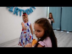 Песня подруге на день рождение. Друг. Песня о дружбе. Дай мне друг руку, друг.