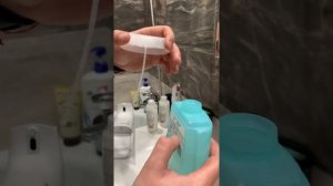 Заправляем сенсорный диспенсер (дозатор мыла) от Xiaomi жидким мылом.
