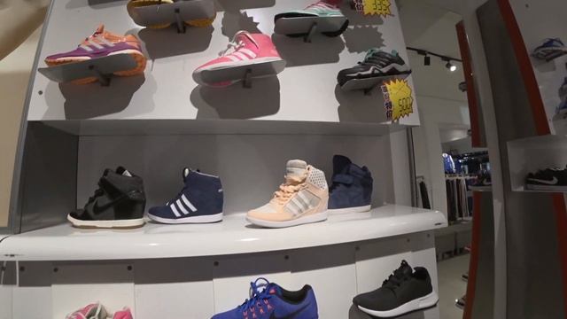 #КИТАЙ #ХЭЙХЭ #МАГАЗИН СПОРТИВНОЙ ОДЕЖДЫ