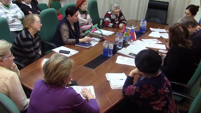 Заседание комиссии по работе с населением смотреть онлайн