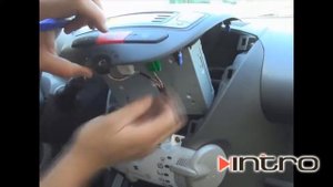 Как снять магнитолу Peugeot 107
