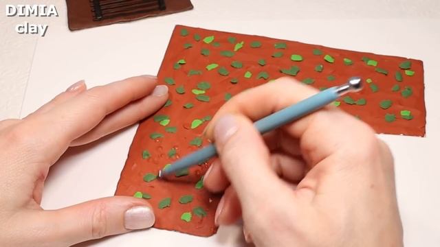 TRAIN EATER and THE EXTRA SLIDE made of plasticine. Sculpting the creation of Trevor Henderson смотреть онлайн