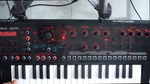 ROLAND JD-XI Dance Machine