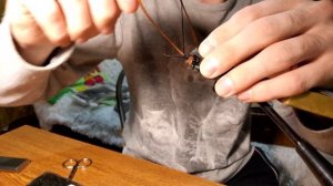 Как связать мушку-гусеницу для рыбалки.2022