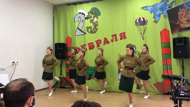 Танец "Солдат молоденький"