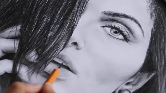 Художник Ольга Жук. Реалистичный портрет карандашом смотреть онлайн