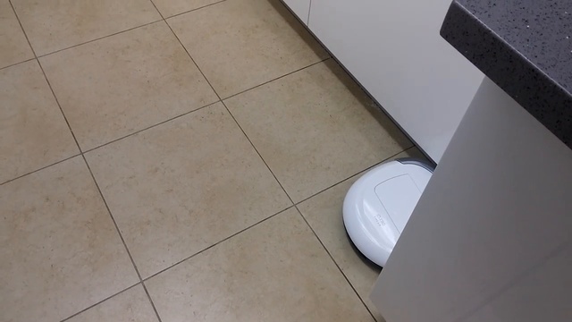 робот пылесос смотреть онлайн