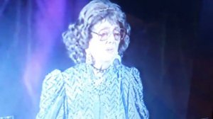 Алла Боянова -- "Хризантемы"