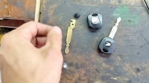 Ремонт ключа, переустановка чипа из оригинального ключа, в новый ключ для Honda NC700XA