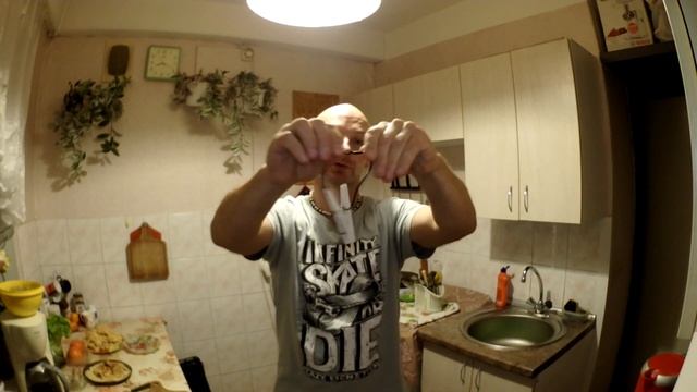 ЛЕГКО подвесить ПОЛОТЕНЦЕ БЕЗ УЩЕРБА для мебели на кухне. смотреть онлайн