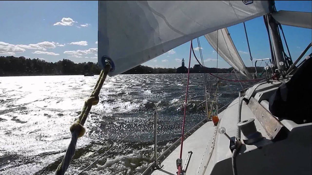 Русалка под триселем, ветер более 20 метров в секунду. смотреть онлайн