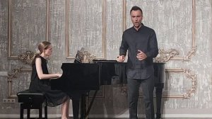 С ума нейдет красавица... Куда ты удаль прежняя девалась...