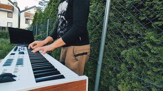 Alan Walker - On My Way(Maestone Cover) смотреть онлайн