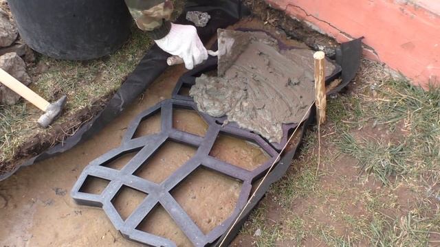 Садовая дорожка на даче своими руками при помощи Формы из Светофора за 250р Handmade garden walkway