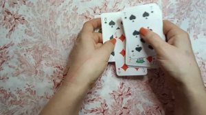 ЛЮБИТ ЛИ КРЕСТОВЫЙ КОРОЛЬ ЧЕРВОВУЮ ДАМУ??