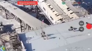 ??Флаг России уже развеивается на Авдеевском коксохиме и здании городской Администрации