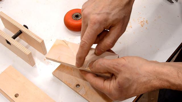 Rolling under-workbench drawer смотреть онлайн