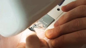 пышный фатиновый рукав с высоким манжетом