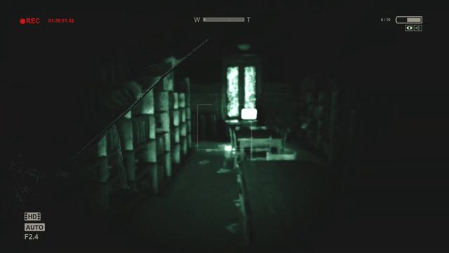 Centerstrain01 Plays - OUTLAST - Part 11 - Are You Afraid Of The Dark | CenterStrain01