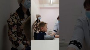 ВЛОГ идём сдавать кровь из вены (не больно)