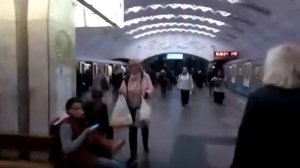 Москва 825 станция метро Перово осень день