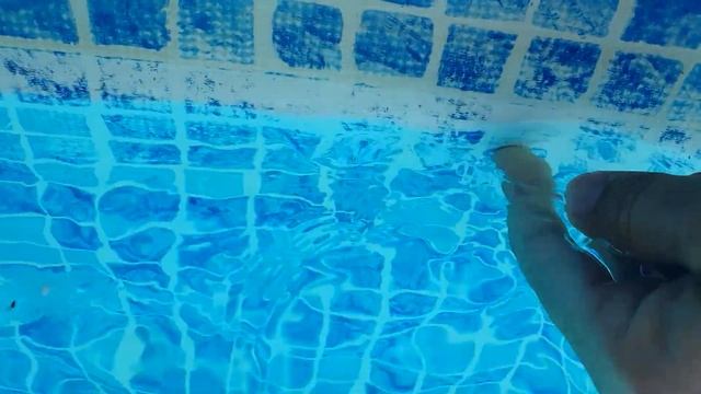 Китайская ПВХ плёнка для бассейнов на третий год.