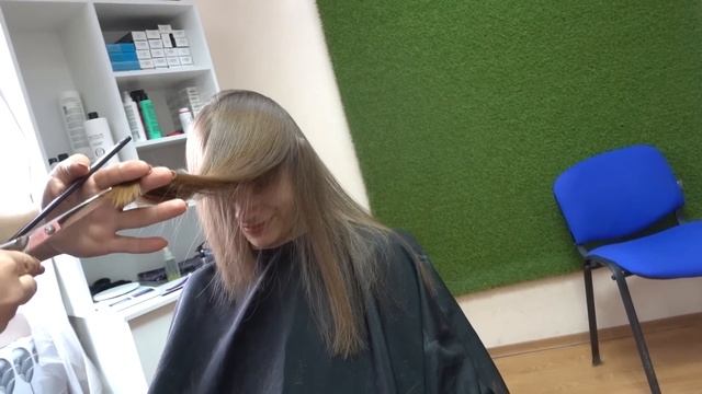 Пришлось много состричь волос. Даша постриглась ШЕГГИ и я тоже. Украина #нетвойне