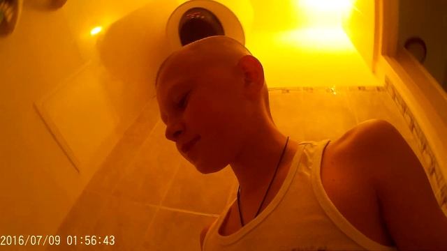 ОСВЕЖИТЕЛЕМ ВОЗДУХА В РОТ смотреть онлайн