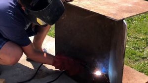 Очаг своими руками. Очаг-мангал из металла.