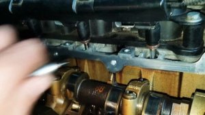 Простой способ как вывернуть обломанные болты .