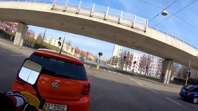 MOTOVLOG / MONO(v)LOG #01 CZ/SK 2019 - O co tady vlastně jde ? смотреть онлайн