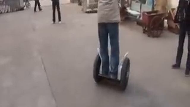 Китайский двухколесный скутер Segway.mp4 смотреть онлайн