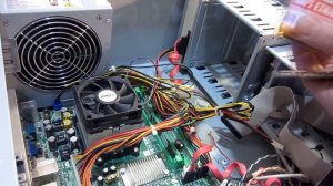 stripes on a computer monitor. Полосы на мониторе компьютера