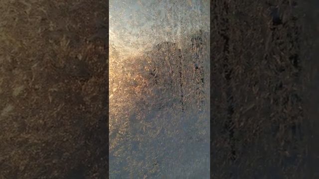 На пластиковых окнах нет узоров... смотреть онлайн