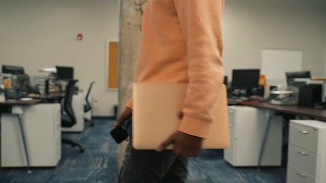 MacBook Air M1 Review In 2021 - A Students Perspective