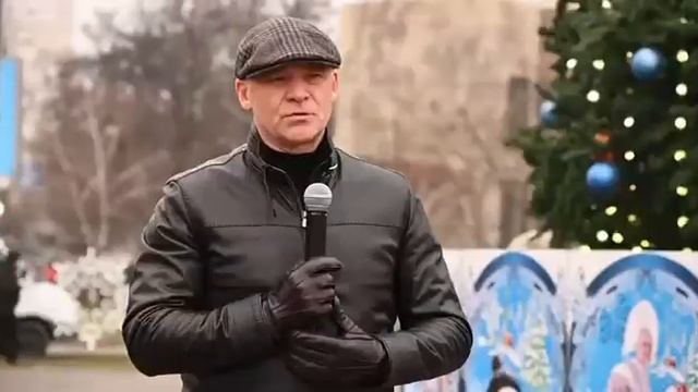 На катке в Киевском районе прошел праздник смотреть онлайн