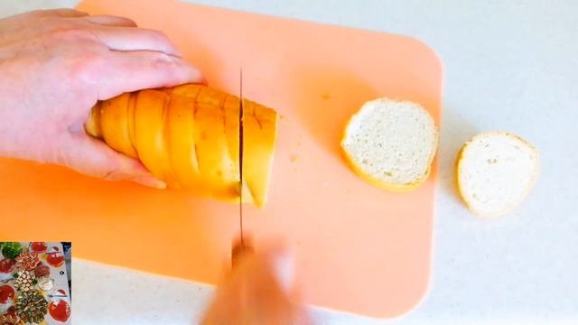 Горячие бутерброды с луком? и сыром ?на сковороде