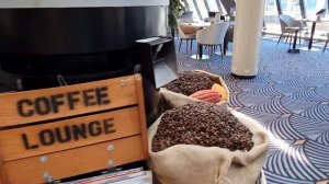 VLOG: Корсика впечатляет / Большой Обзор Круизный Лейнер "Mein Schiff 4"