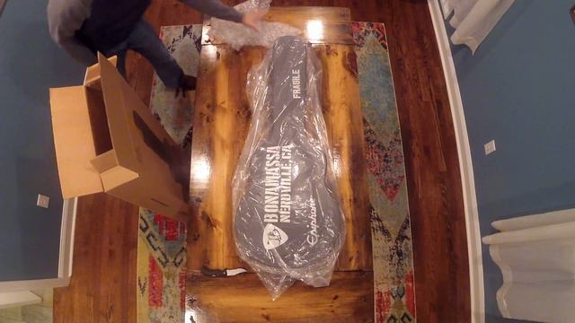 Round 2 Joe Bonamassa ES 355 Unboxing смотреть онлайн