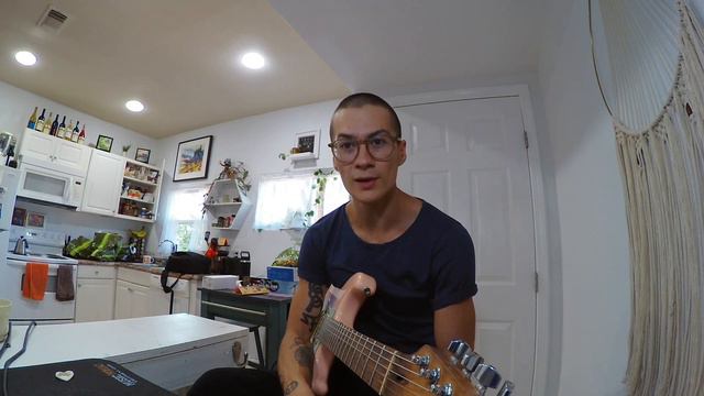 TONE TALK: Pro Juniors, Strats, & Mods In Between! смотреть онлайн