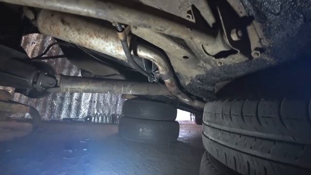 СТАТЬЯ 12.5.1 ВАЗ 2107 , ВЫРЕЗАЛ СТОЛБЫ И ЛОНЖЕРОНЫ ПОД КОРЕНЬ/ОБРАБОТКА КУЗОВА АНТИКОРОМ