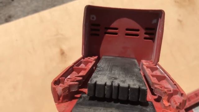 Зміна корпусу сабельної пилки Hilti під нові акумулятори Переделка корпуса сабельной пилы Hilti по