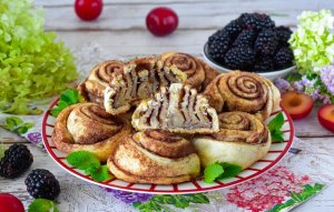 КАК ПРИГОТОВИТЬ БЕЗДРОЖЖЕВЫЕ БУЛОЧКИ ИЗ СЛОЕНОГО ТЕСТА