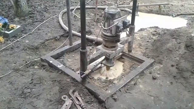 Бурение скважины малогабариткой на мел  .