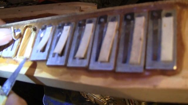 Гармонь и баян : сломанные голоса ." Отчего-почему я не знаю сам..."