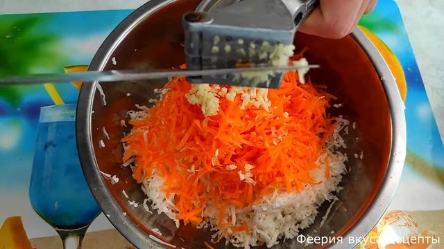 Витаминный салат из редьки и моркови