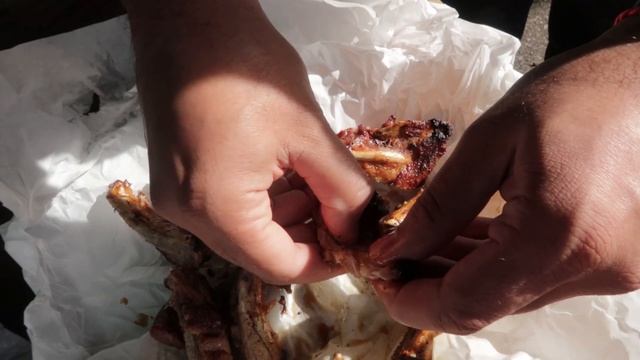 Португальцам ОЧЕНЬ ВКУСНО | Деревенская уличная еда | Обзор на рынке смотреть онлайн