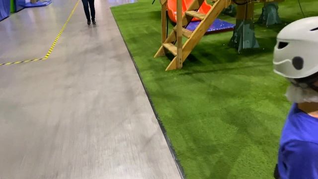 Панда Парк Ривьера в Москве VS Веревочный парк Lovcen Черногория Влог смотреть онлайн