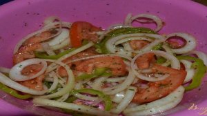 Скумбрия, запеченная с овощами