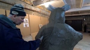 как сделать СКУЛЬПТУРУ МЕДВЕДЯ из цемента, лепка шерсти часть первая..